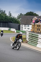 Vintage-motorcycle-club;eventdigitalimages;mallory-park;mallory-park-trackday-photographs;no-limits-trackdays;peter-wileman-photography;trackday-digital-images;trackday-photos;vmcc-festival-1000-bikes-photographs